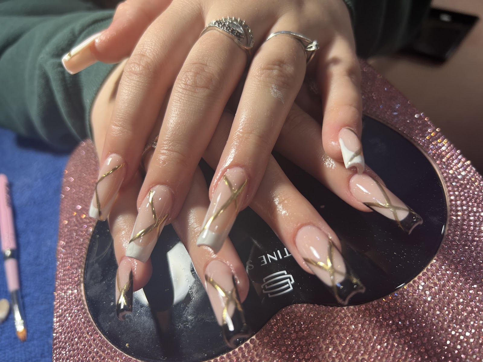 Lavender Lashes N Spa nail photo 3